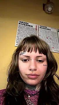 Онлайн чат XXX cerberxoxo
