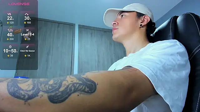 LOBO_ALPHA লাইভ XXX চ্যাট
