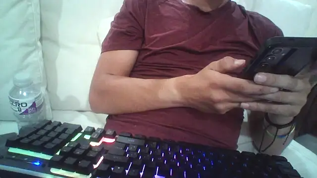 Nicks10in 现场XXX聊天