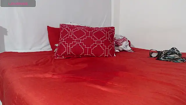 Jadeee_ Adlı Modelin Canlı XXX Sohbeti