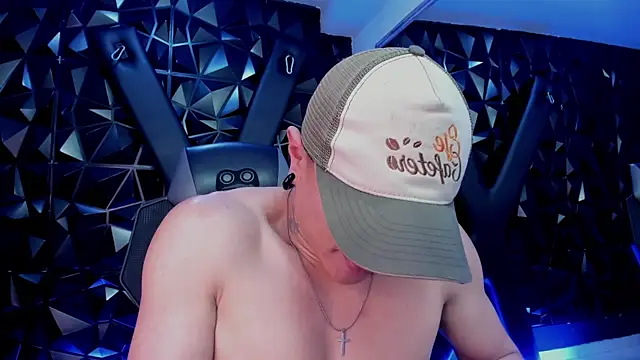 LiamDeeps Chat XXX live