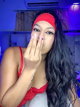 Mia_X1 Chat XXX in diretta