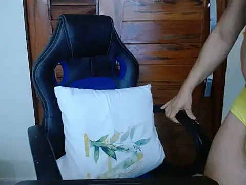 Apollo_21 Chat XXX in diretta