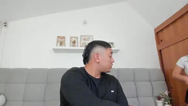 erotic_sins' Live XXX Chat