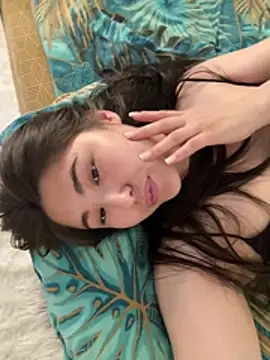 Chat +18 de IceIcebabe_ ao vivo