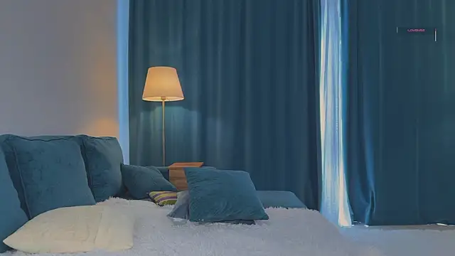 دردشة MilaDemies الجنسية المباشرة