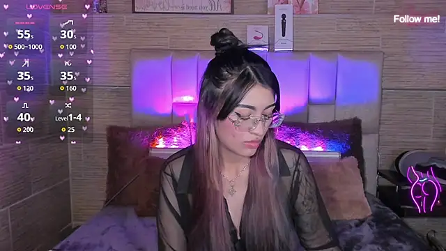 Chat XXX Live mia_devine_