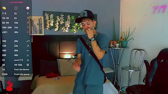 HannibalLester 即時 XXX 聊天