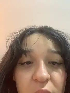 Chat +18 de ruemi_rose ao vivo