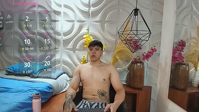 RomanKanne1's Live XXX Chat