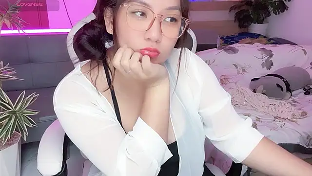 Ni-Ni_2K Chat XXX in diretta