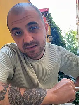 JamesMyerss' Live XXX Chat