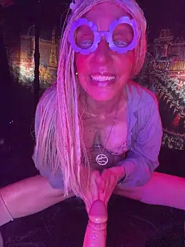 1NikiVegas Chat XXX in diretta