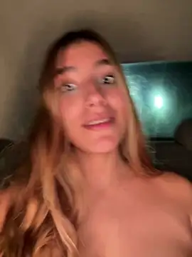 Czat XXX na żywo – Lucy_lu01