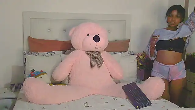 BOOTYDEEVA669 Adlı Modelin Canlı XXX Sohbeti