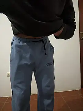 moisesc58 – Naživo XXX chat