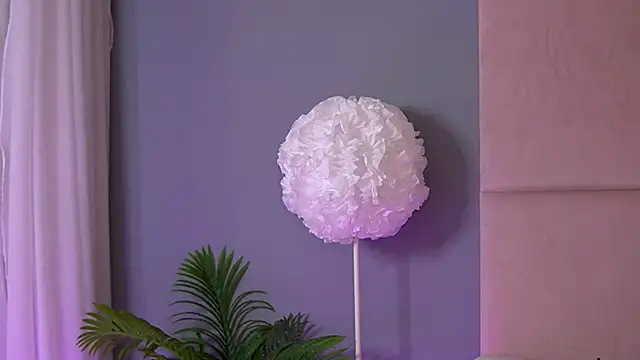 AlmaLuv 现场XXX聊天