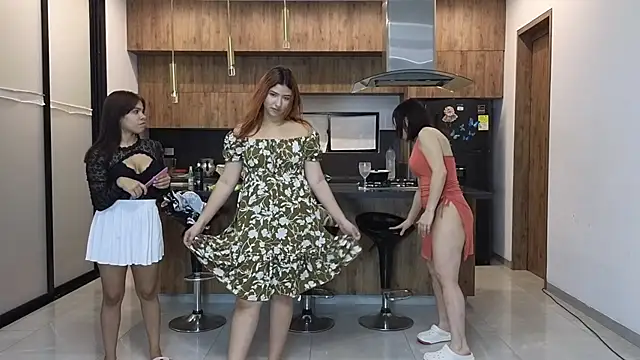 Онлайн чат XXX Hall_sextape