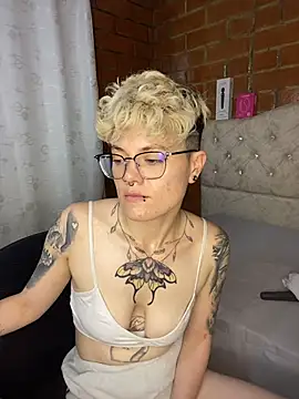 Megan-c: онлайн-секс-чат