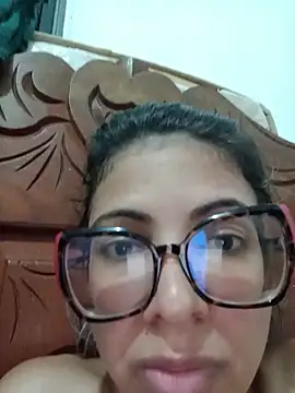 Chat +18 de magrinhagostosa ao vivo