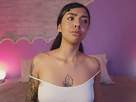 צ'אט XXX בשידור חי של Freyaa_stone_