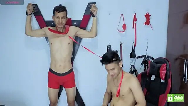 Chat XXX ao vivo de EliteBoysLive