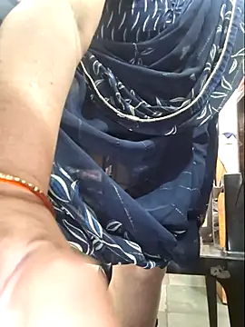 indianhotwife639 网络视讯表演