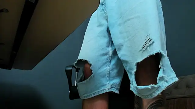 XXX chat uživo modela BrianHunts