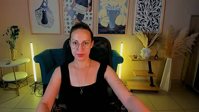 Charlotte_Hudson live XXX chat