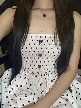 Yiyina_17: απευθείας συνομιλία ΧΧΧ