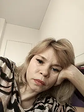 MaryPele élő XXX-chatje