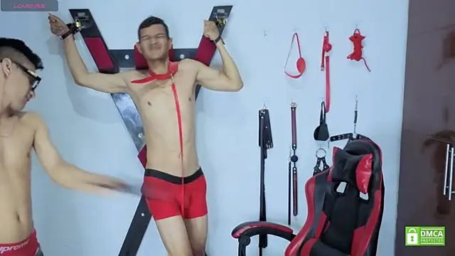 Chat XXX ao vivo de EliteBoysLive