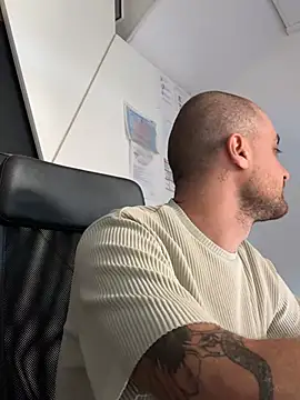 JamesMyerss' Live XXX Chat