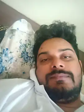 Chat +18 de Krish_hyderabad ao vivo