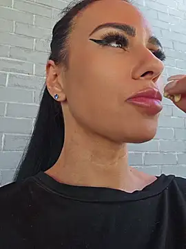 KatiaDivine 라이브 XXX 채팅