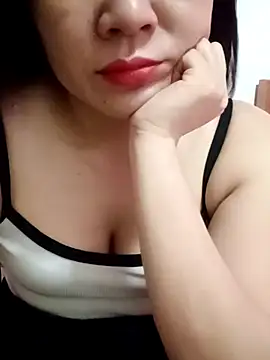 Romilk-12n Live XXX chat