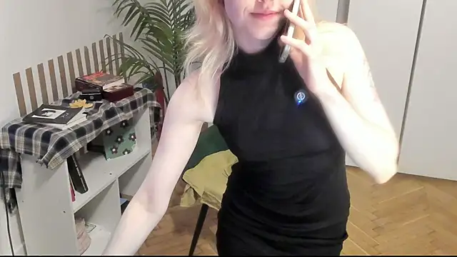 Živý XXX chat Silly__Milly