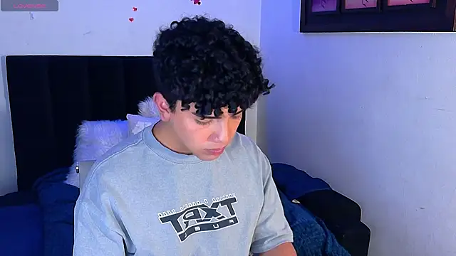 Kairoo_ Live XXX-chat
