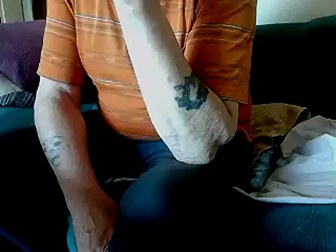 bodo1957 Live XXX Chat