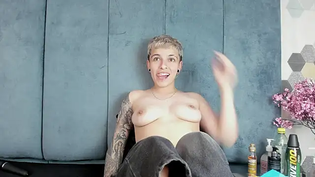 Megan_Thompson_'s Live XXX Chat
