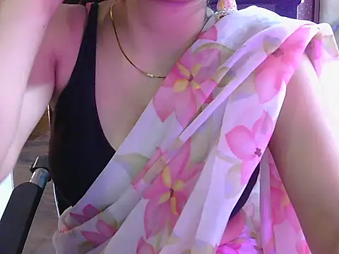 miss-riyaa live XXX chat