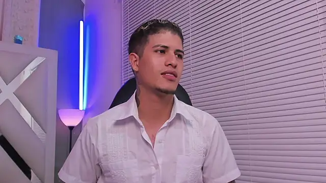 dominic_connor – Naživo XXX chat