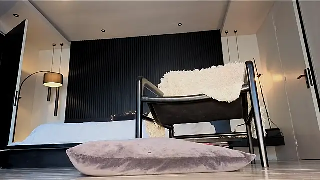 Živý XXX chat Sutekina