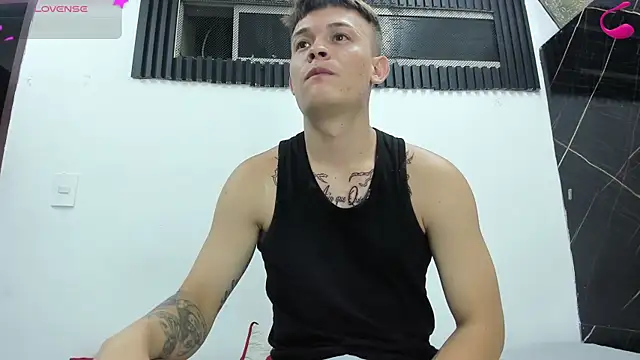 XXX chat uživo modela Robinlion91