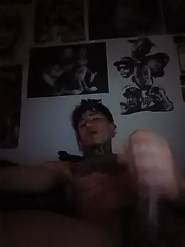Show modela XxxboyplayxxX na web-kameri