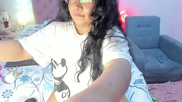 แชท XXX สดของ Latinabombsheell