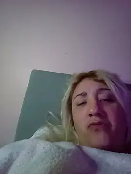 Manuzinha2209 Adlı Modelin Canlı XXX Sohbeti