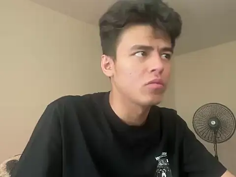 Chat XXX ao vivo de ToddWarren