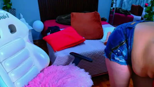 kataleya03 Adlı Modelin Canlı XXX Sohbeti