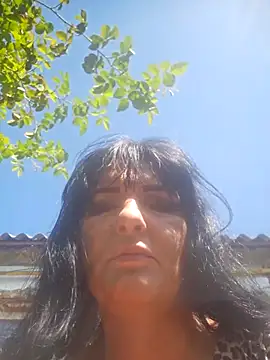 XXX chat uživo modela Flo_Sandra